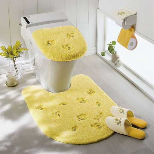 イエロー(ミモザ) ※商品はフタカバーです。<br>散りばめられた花刺繍に心がときめく!