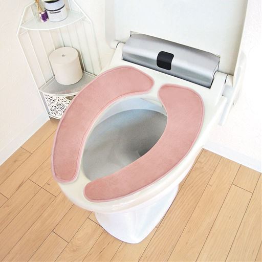 ピンク <br>抗菌防臭・消臭加工付き、洗濯機で丸洗いもできるのでいつも清潔。どのタイプの便座にも対応します。