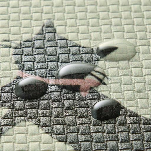 汚れや水を弾くので、拭くだけで綺麗に。