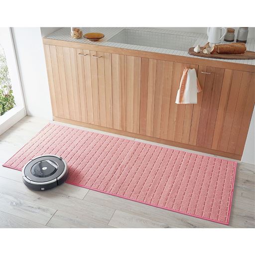 ソフトピンク(横180×縦70cm)<br>ズレにくいのでお掃除ロボットもスイスイ!