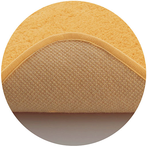 マットの裏側はすべりにくい樹脂を塗布した加工をしています。