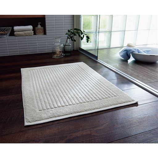 グレー(横70×縦50cm)<br>洗濯してもヘタりにくく、高級感のあるホテル仕様。