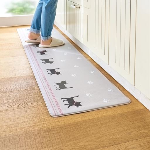 グレー系(ネコ) 横180×縦45cm<br>もっちり弾力のある踏み心地と、ナチュラルで可愛い柄が魅力のPVCキッチンマットです。
