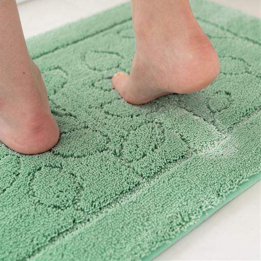 グリーン<br>しっかり吸水するので足ざわりはサラッ! 丈夫でしっかりした踏み心地。