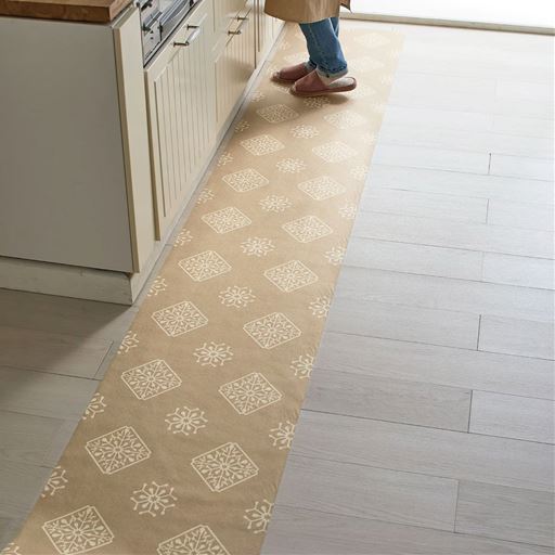 ベージュ<br>拭き取りも洗濯も不要! 汚れたら手軽に交換できるマルチシートです。