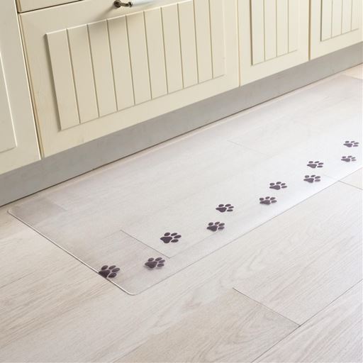 A (あしあと)<br>キッチンの雰囲気を損なわず、ピタッと敷けてお手入れ簡単。