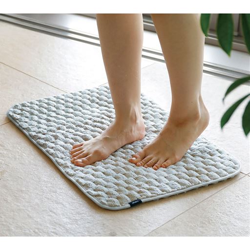 グレー(横60×縦40cm)<br>お風呂上がりの足元をふんわりさらり。