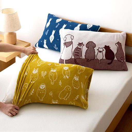 いろんな形の枕にズレずにフィット!