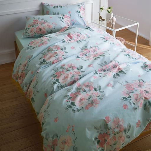 A (ローズ柄/ブルー) ※商品は枕カバーです。<br>※掛け布団カバーはCR-1244、ボックスシーツはCZ-723を使用しています。