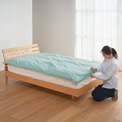 使い方(6)<br>足元のスナップボタンを留めれば完成!