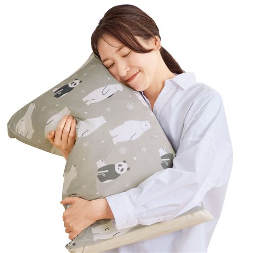 E(シロクマパンダ)<br>頬ずりしたくなるなめらかさ。