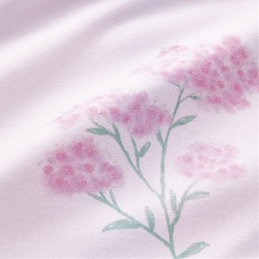 生地拡大(ピンク)<br>繊細な花柄がお部屋をおしゃれに演出。