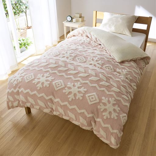 ピンク(雪柄)<br>かわいい柄とカラーがお部屋のアクセントに。