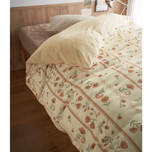 テラコッタ<br>ムレにくく、あたたかい空気を閉じ込めて朝まで快適です。