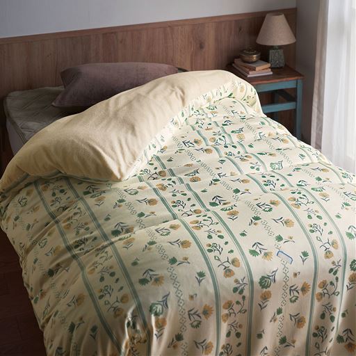 グリーン<br>進化した綿素材で軽いのにあったか!