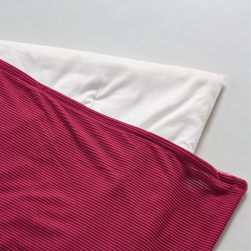 ワイン系<br>カバーを替えてお手持ちのこたつ布団をぬくぬくに。