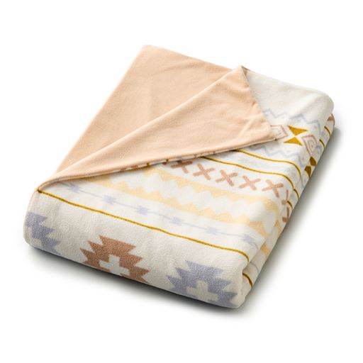 B (エスニック風)<br>たたんだ状態