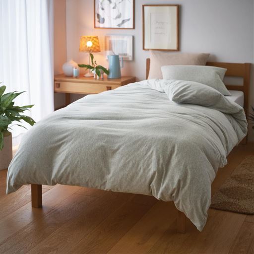 グレー ※商品は肌布団カバーです。<br>ほどよい伸縮性で身体にフィットし、ズレにくいのが嬉しい。