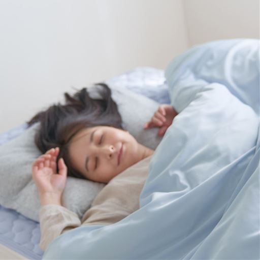 ブルー<br>あっという間に乾くから寝坊しても大丈夫♪