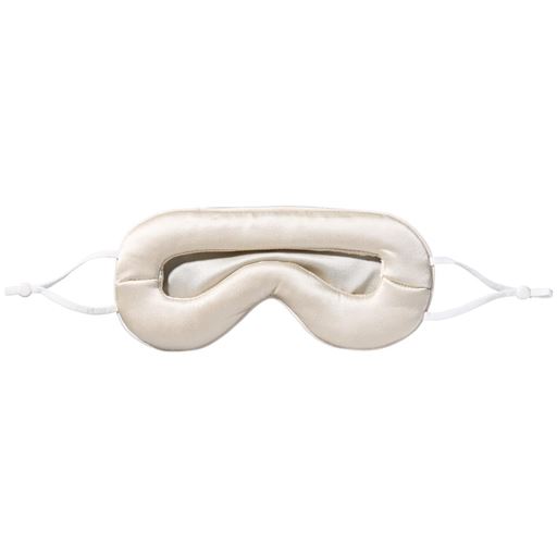 裏面<br>肌側もシルク100%で睡眠の質をアップ!