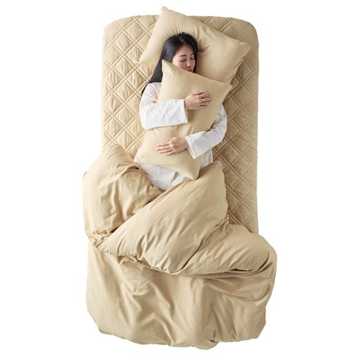 オークベージュ ※商品は枕カバーです。<br>どんなお部屋にもなじみやすいベーシックカラー。