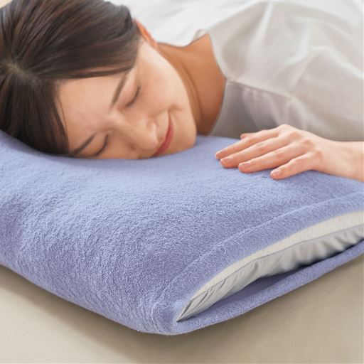 アンティックブルー A (筒型・M～L)<br>汗をよく吸う綿パイルのタオル生地は、肌ざわりもやわらか。