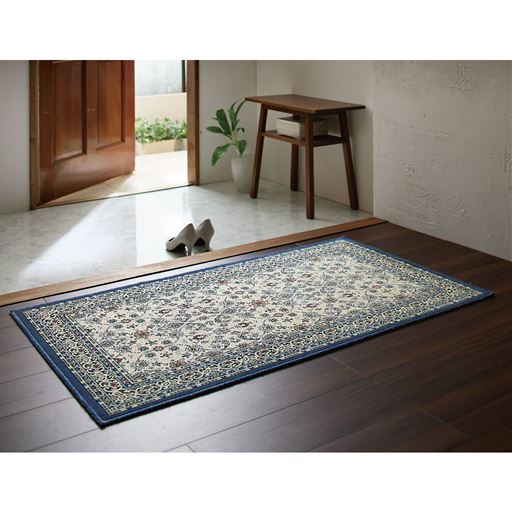 ブルー(横120×縦70cm)<br>エレガントで繊細なデザインが、ワンランクアップした空間を演出。