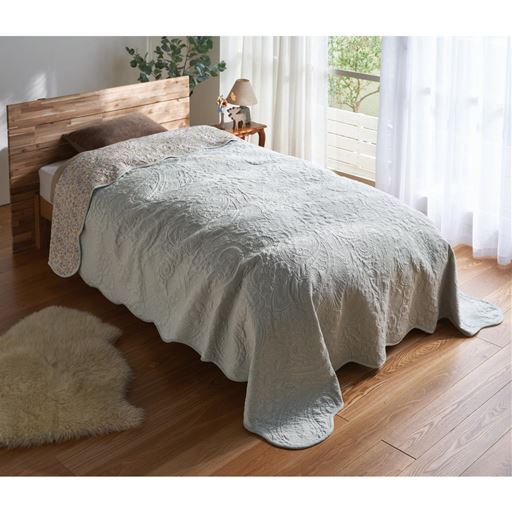 グレー(横250×縦200cm)<br>ソファカバーとしてはもちろん、ベッドカバーやラグとしても。