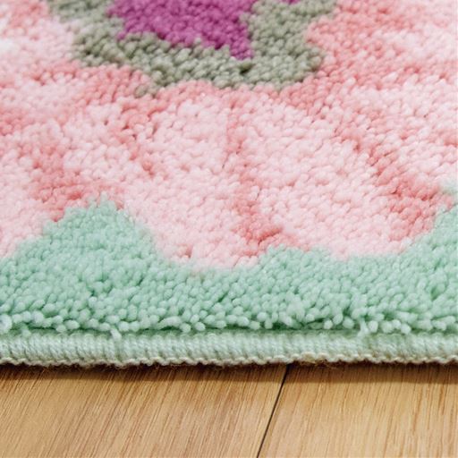 厚さ約12mmで密度が高くしっかりしています。