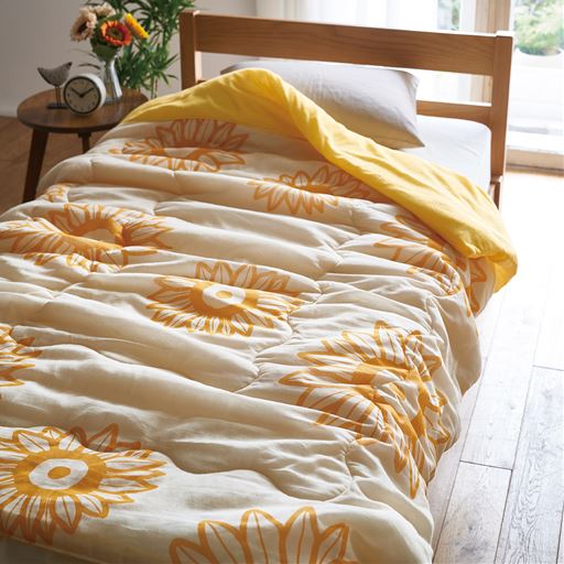 オレンジ系<br>お部屋を明るくするひまわり柄。