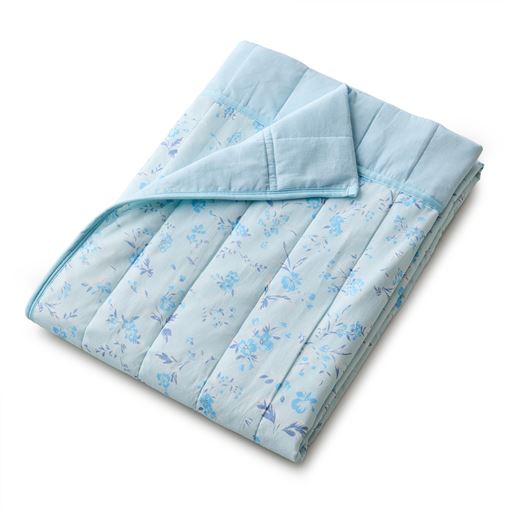 ブルー系<br>たたんだ状態