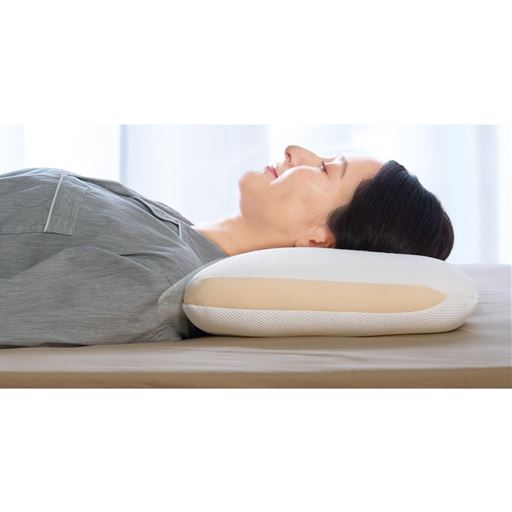 「首」「肩」がしっかり休まる枕を作りました