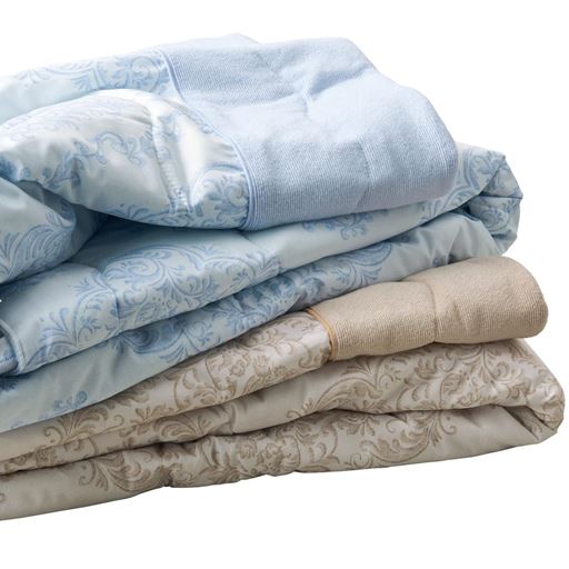 (上から) ブルー・ベージュ