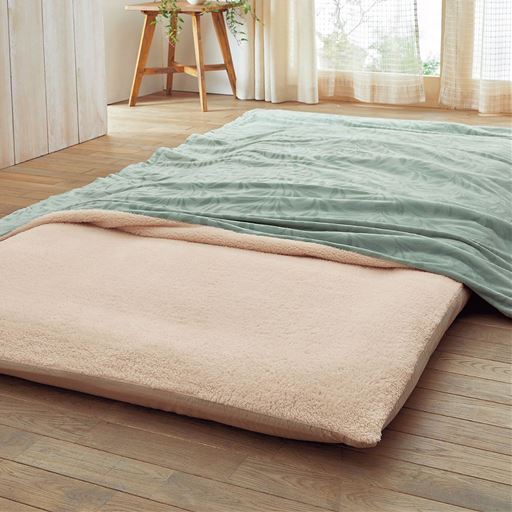 アイボリホワイト ※商品は布団を包む毛布(敷き布団用)です。<br>毛布とカバーが合体しているので、寝返りをうってもズレずに朝まであったか。