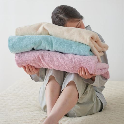 (上から) アイボリベージュ・ミスティブルー・ミスティピンク<br>上質なタオルと眠るシアワセ♪