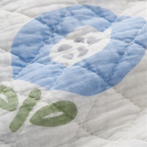 表生地拡大 ブルー系(フラワー)<br>吸水性・吸湿性の良い綿100%ガーゼ生地。