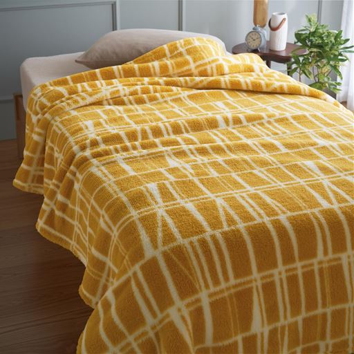 イエロー<br>CORONNA(コロナ)は「毎日の生活に美を」という1950年代を象徴的に表したシンプルでスタイリッシュな幾何学パターン。