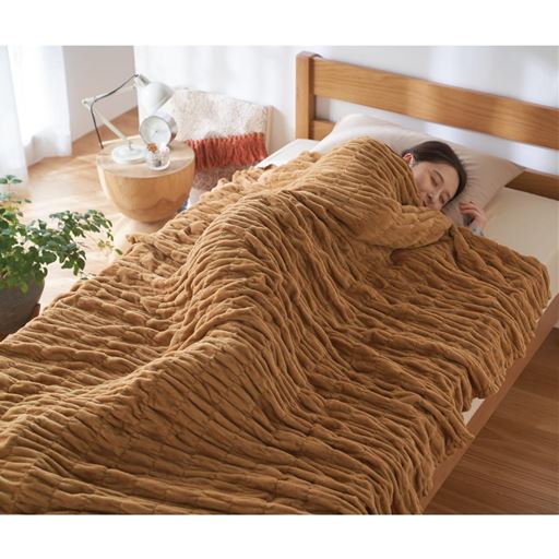 キャメル<br>吸湿発熱する綿×くしゅくしゅ構造で軽くてあったか!