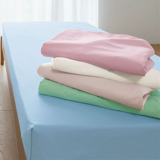 (上から)ピンク・ホワイト・ベージュ・グリーン・ブルー(ボックスシーツ)<br>しっかり肉厚、丈夫で使いやすい平織りシーツです。