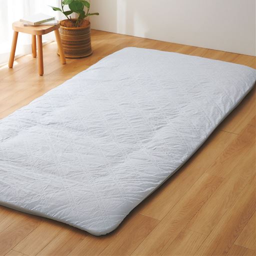 グレー<br>気持ちいいひんやり感が長続き! 敷き布団用のひんやりフィットシーツ「極」です。