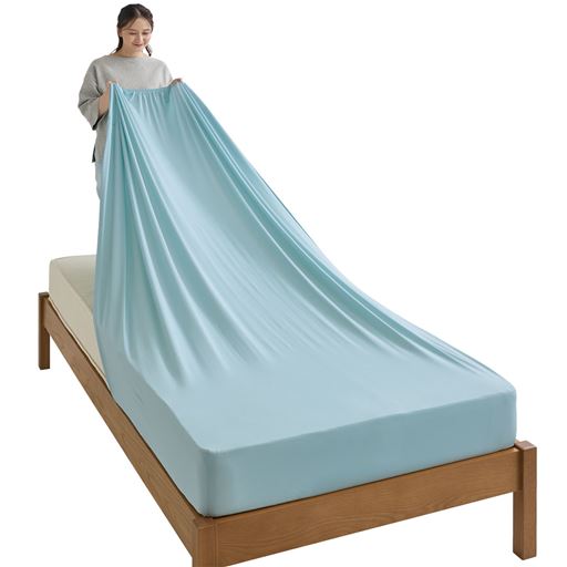 サックス<br>のびのびシーツで寝具をひんやり夏仕様に!