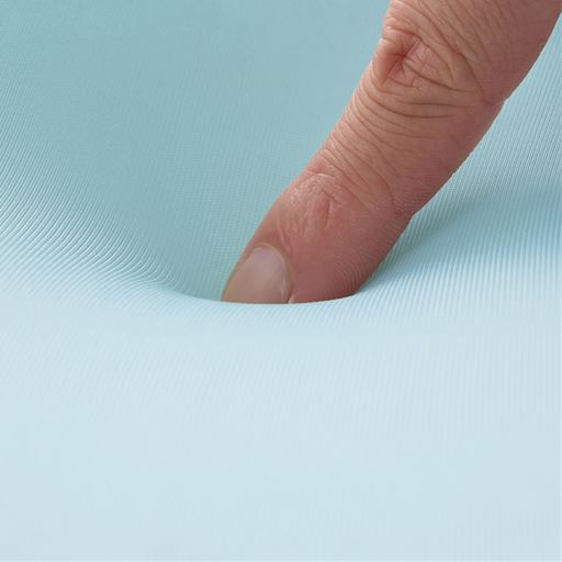 伸びる接触冷感素材。