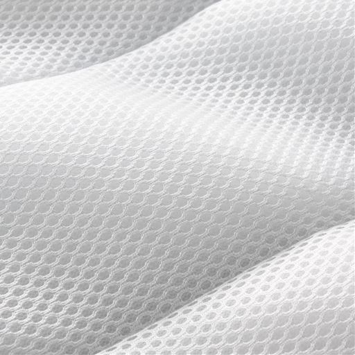 裏面生地拡大<br>裏面は通気性の良いメッシュ素材。