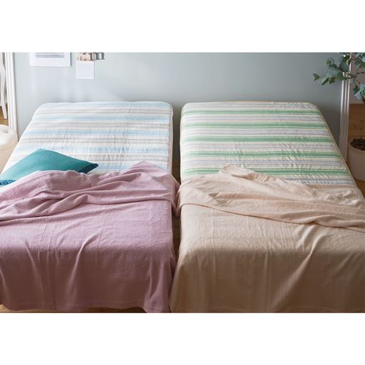 (左から)ピンク系、イエロー系<br>機能付きの寝具はかわいい柄が少ない…そんなお悩みを解消!