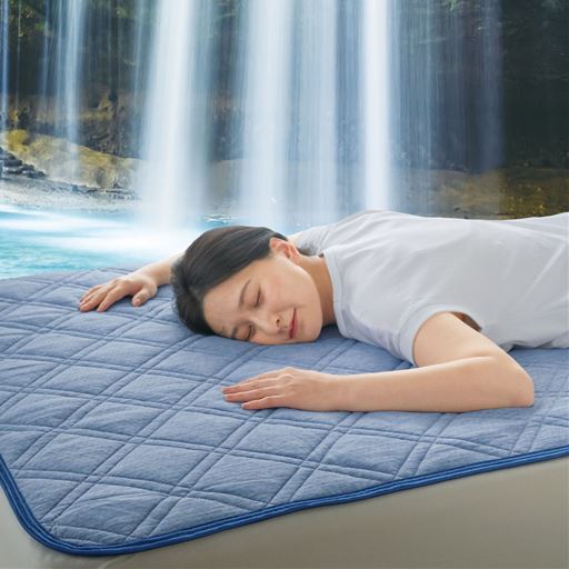 ネイビー<br>寝苦しい季節もひんやり感が心地いい!