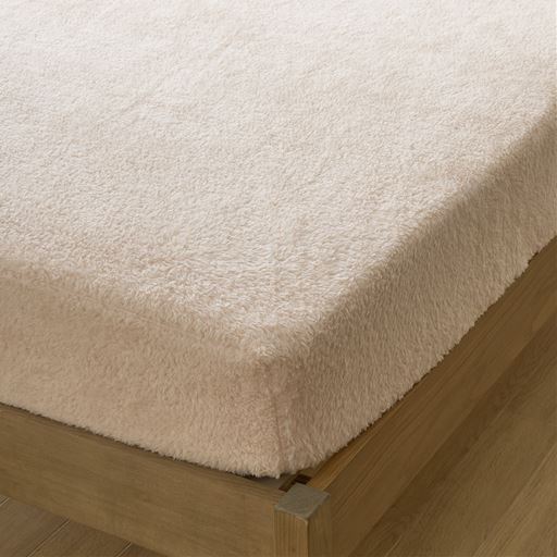 アイボリホワイト<br>約25cmのマットレスまで対応。ピタッと装着出来るから見た目もスッキリ!