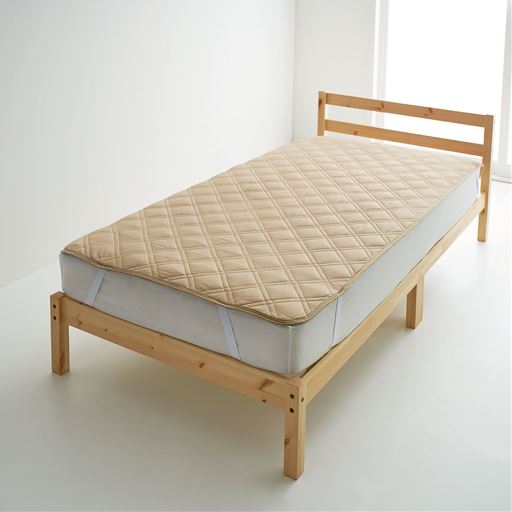 オークベージュ<br>中わた入りで寝心地を手軽にアップ。