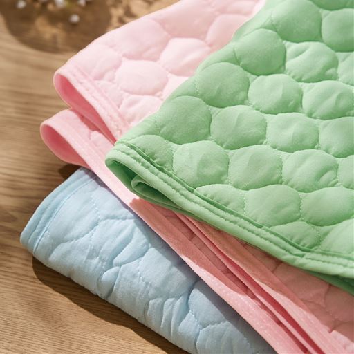 (上から) ピンク・グリーン・ブルー