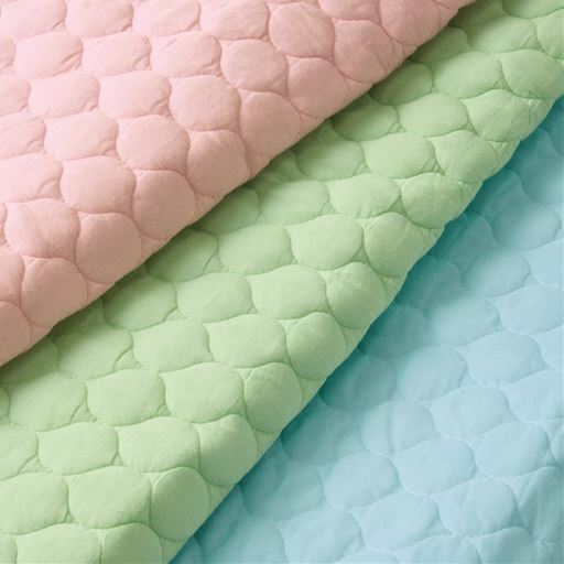 (左から)ピンク・グリーン・ブルー