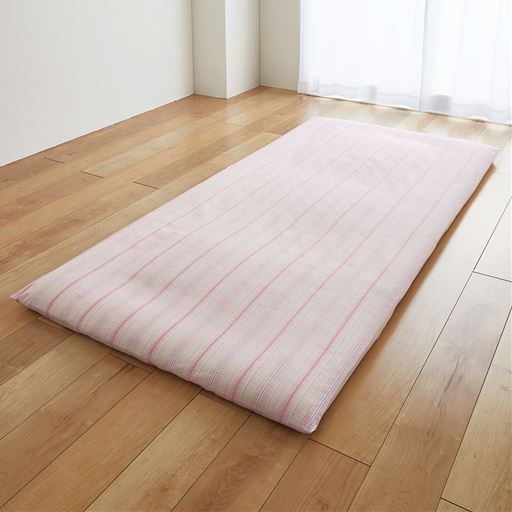 ピンク(フラットシーツ)<br>敷き布団に折り込んで装着するフラットなタイプ。